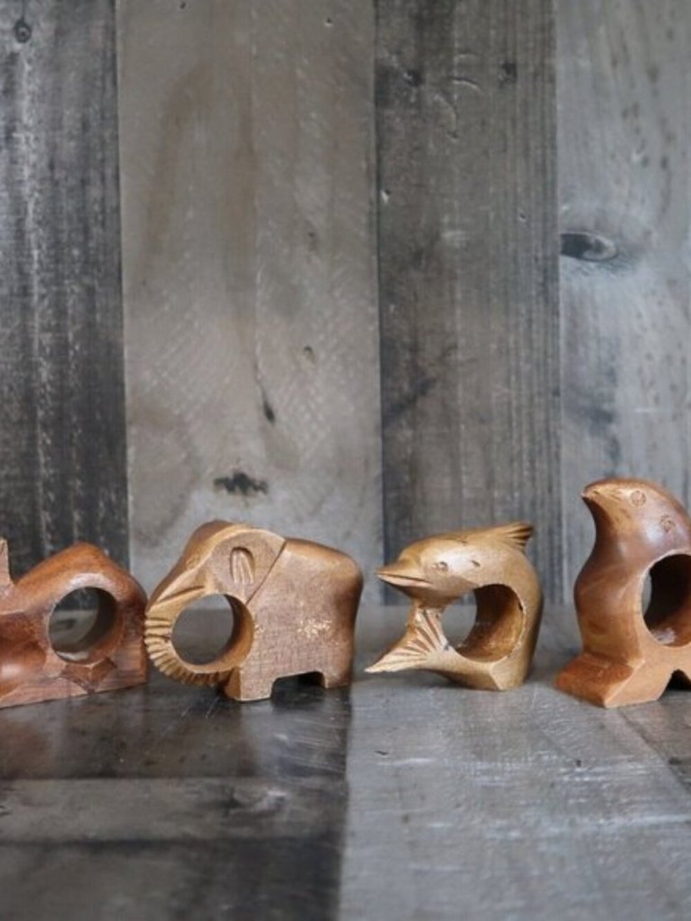 Set of 4 Carved Wood Napkin Rings Dolphin Camel Penguin Elephant Safari Ocean